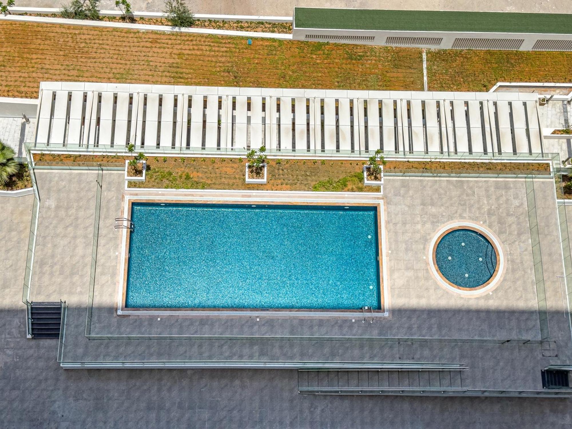Elegant 1bdr For Corporate, Executive, Business - 3 Min Walk To Adgm, Cleveland & Galleria - Big Balcony - Canal View - High Floor