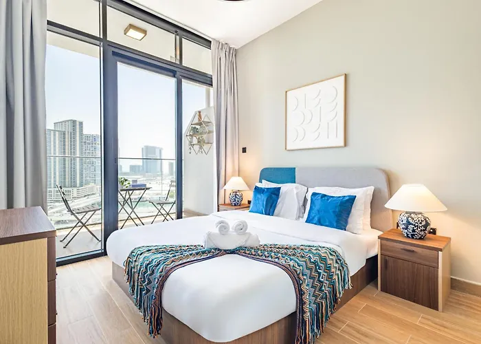 Elegant 1Bdr For Corporate, Executive, Business Stays - 3 Min Walk To Adgm, Cleveland & Galleria - Big Balcony - Canal View - High Floor